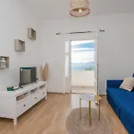 1 Bedroom Awesome In