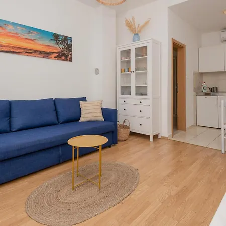 Lägenhet 1 Bedroom Awesome In *