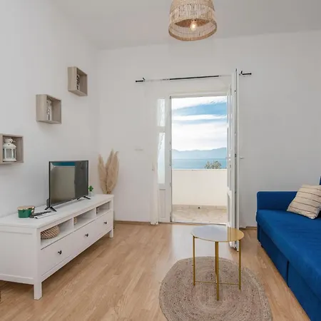 1 Bedroom Beautiful In